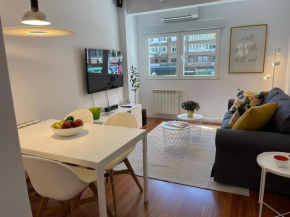 Madrid Total Access 3 bedroom 2 bath Apt 6 persons